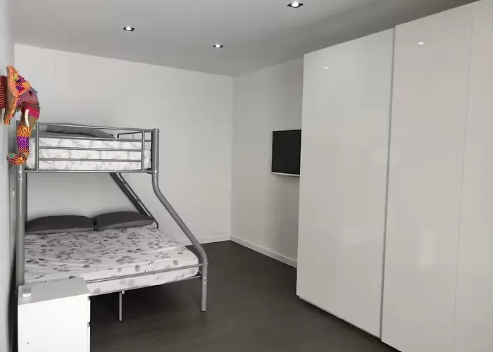 El Camino Appartement *